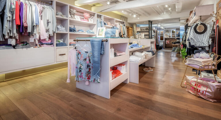 hagedorn & partner gmbh | Referenz | Boutique Egli Zug | Sanierung Parkettboden